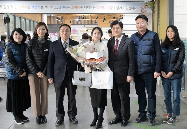 세종시 로컬푸드 직매장 ‘싱싱장터’ 매출 800억 달성
