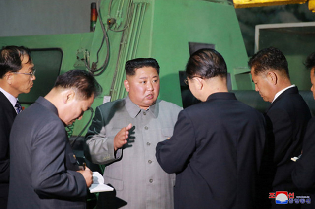 북한, 군수산업의 소모성을 생산성으로 돌리려면