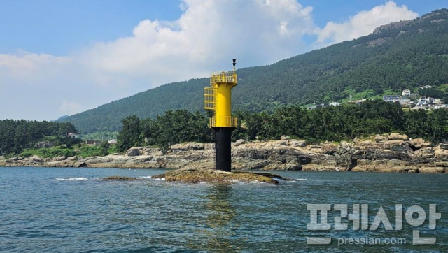 여수해수청, 경남 남해군 남면 항촌리 앞 해상 암초에 등표 설치