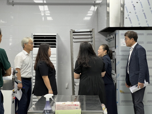 전주시의회 로컬라이징연구회, 도토리골 새뜰마을사업 현장 답사