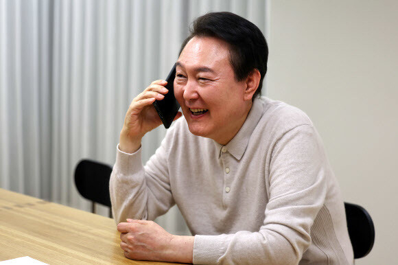 국수본, 윤석열 개인폰 통화 내역 확보…내란 비선 통화 밝혀질까?