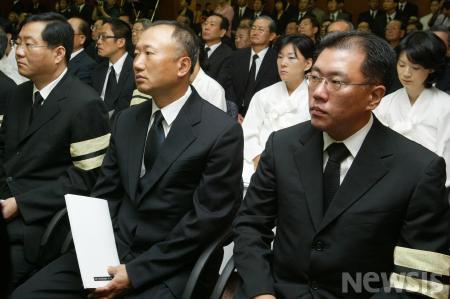 고 정 명예회장 영결식에 참석한 정의선 현대차 사장