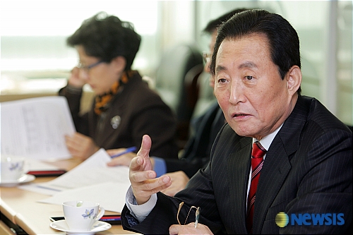 서울남부종합고용지원센터 방문한 고건 전 총리