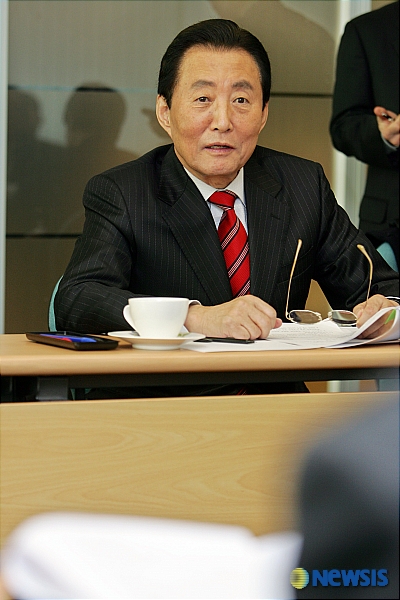 고건 전 총리, 서울남부종합고용지원센터 방문