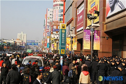 크로앙스 쇼핑상가 오픈지연