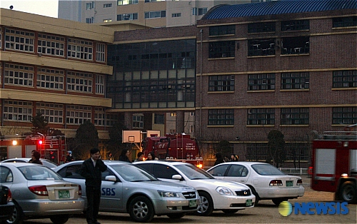 신용산초등학교 원인 알수 없는 화재
