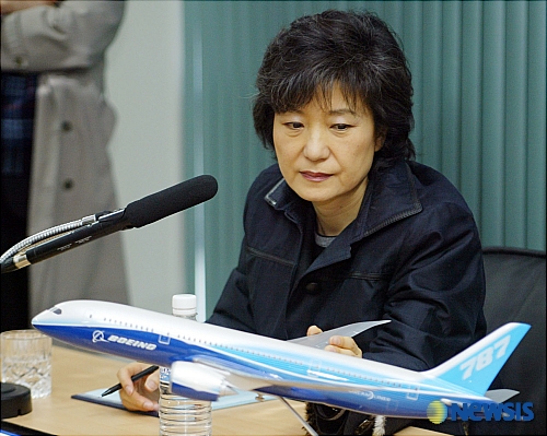 전주과학산업단지 방문한 박근혜 전 대표