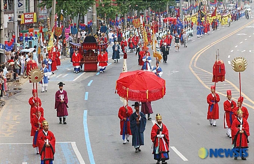 19일 동구릉건원문화제 어가행렬 보러오세요