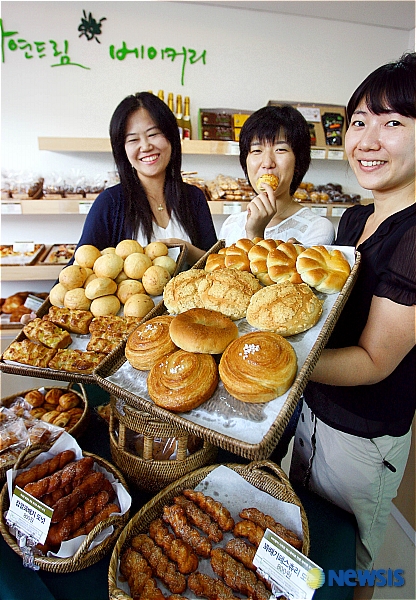 우리 건강과 농촌을 생각한 우리밀 베이커리 자연드림