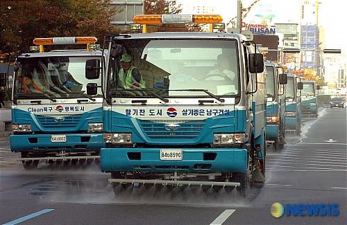 부산시 진공흡입 물청소차 도입