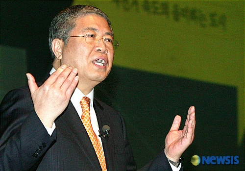 옥외광고물 제작자 교육하는 권영걸 디자인총괄본부장