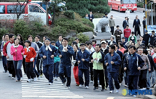 건강을 위한 힘찬 발걸음