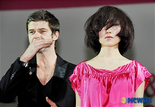 토니앤가이에서 선보이는 새 헤어스타일입니다