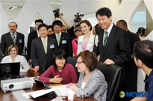 외국인들을 위한 역삼글로벌빌리지센터 개관