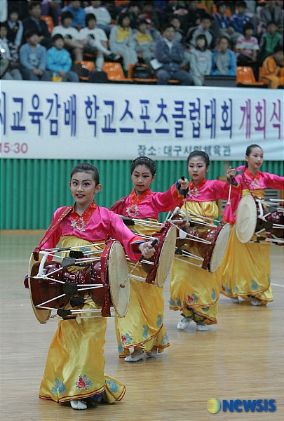 사대부속 초등학교 장구춤 시범