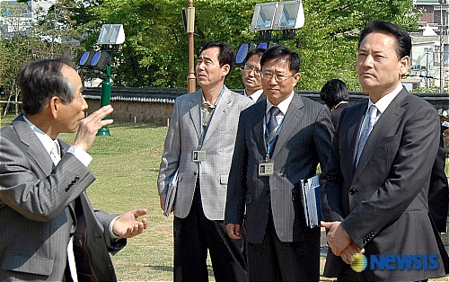 여수 진남관 찾은 유인촌 장관