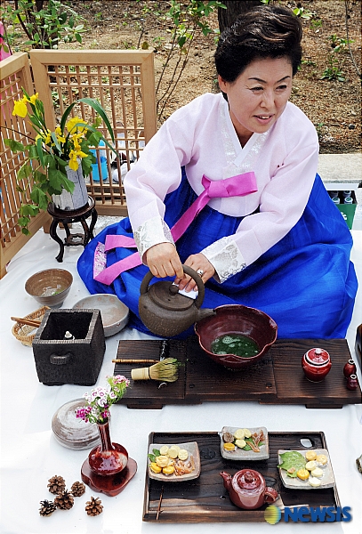 시민에게 대접하는 정성이 담긴 차