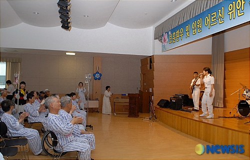 해군6전단 사랑의 선율 선사
