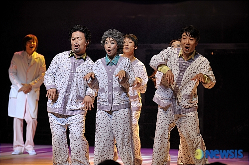 정신병 환자들의 이야기 루나틱