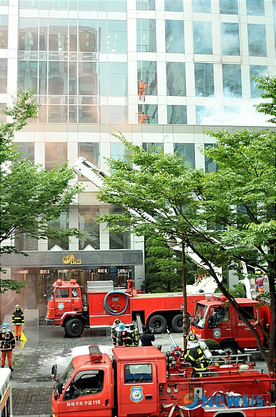 긴급구조 종합훈련 실시하는 관악소방서