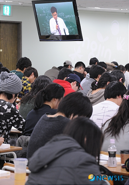 취업란속 수강생들의 뜨거운  열기