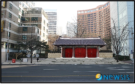 환구단 정문 40년 만에 이전