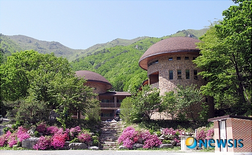 새봄에 떠나는 건강여행 고로쇠 한모금의 여유