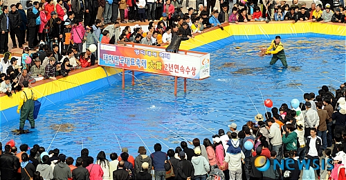 만원 이룬 영덕대게 낚시체험장