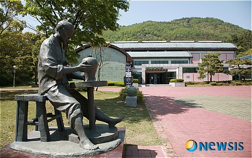 6월의 가볼만한 곳-전남 강진 칠량옹기마을 강진청자박물관