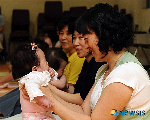 대한사회복지회, 사랑의 마사지 교실 개최