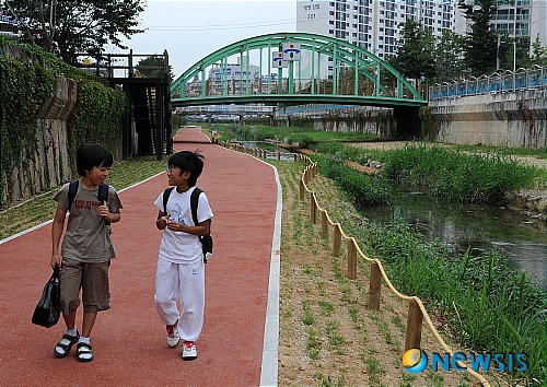 울산 약사천 산책로 완공