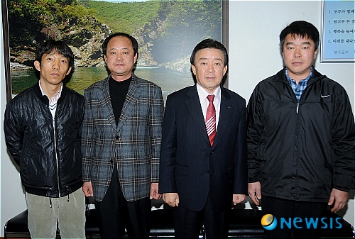 양구 현진기획 양록장학금 기탁