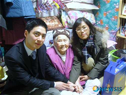 관악노인종합복지관, 저소득 및 독거어르신 생활안정지원서비스 제공