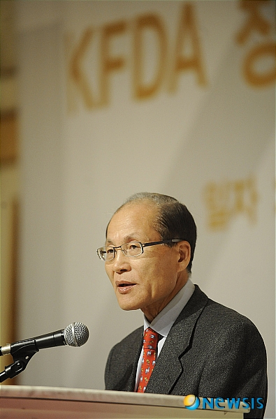 한국패션협회 원대연 회장