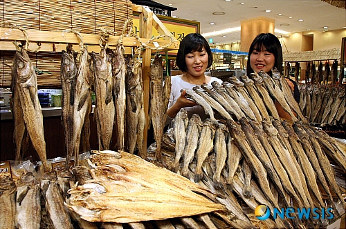 진부령, 대관령 황태 덕장이 백화점에