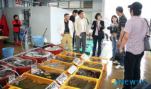 정자활어직판장 규모에 놀랐어요