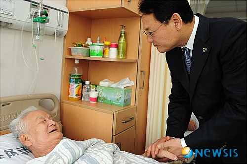 유인촌 장관, 대구 보훈병원 방문