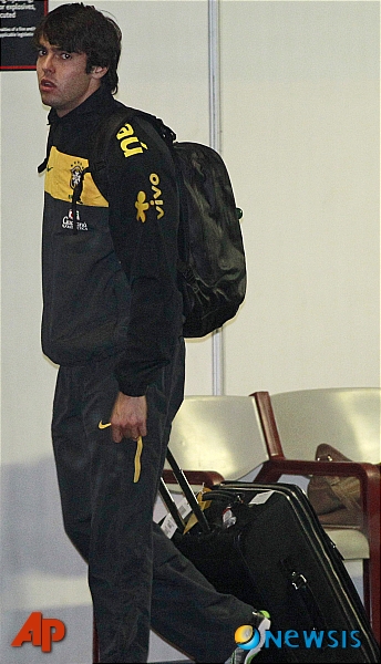 [2010WC]브라질 팀닥터 카카 몸상태 정상 아니었다