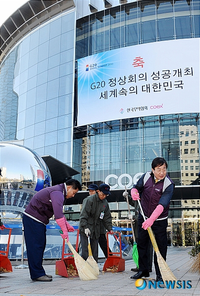 일상으로 돌아가는 코엑스 현장 서비스 체험