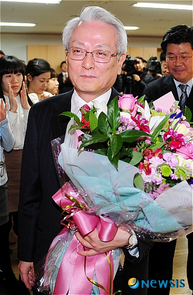 정부법무공단 이사장직도 떠나는 정동기