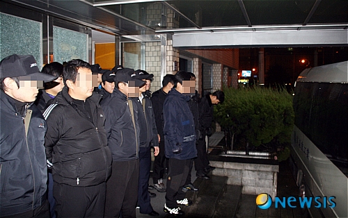 한진重 출입문 봉쇄한 용역직원