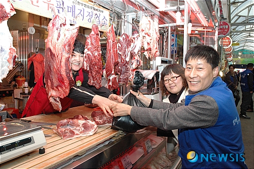 현대제철 포항공장, 재래시장 살리고 이웃도 돕고