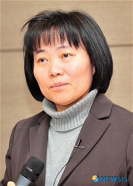 축사하는 노선숙 영재교육센터 소장