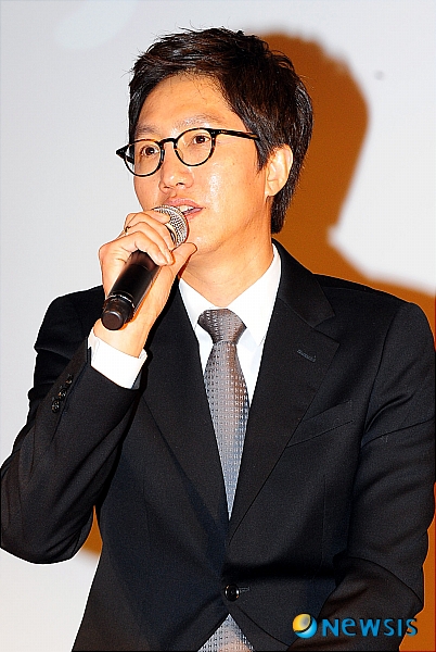인사말 하는 오디뮤지컬컴퍼니 대표
