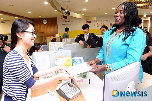 일자리플러스센터 방문한 개발도상국 고위공무원