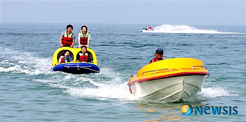 수상레저기구 타보세요!