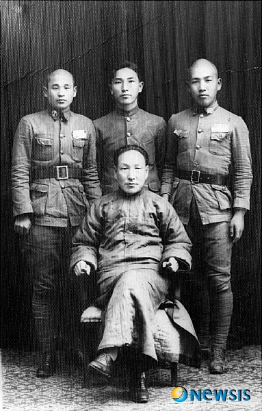 [한국의 정치명가⑧]교육·권리·경제 삼균주의 창안자 조소앙 일가