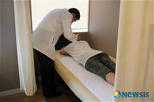 경락척추교정술 난치성 허리디스크 치료할 획기적 치료법