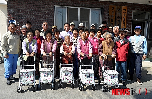 성주군대가향우회장 고향에 쏟는 온정