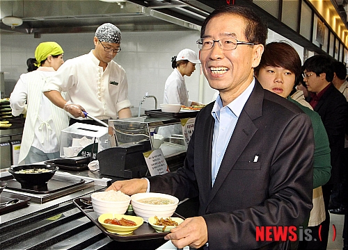 박원순, 점심은 대학교 학생 식당에서